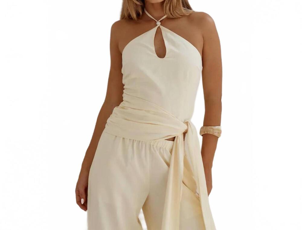 NEW RUNAWAY laura key hole top in butter